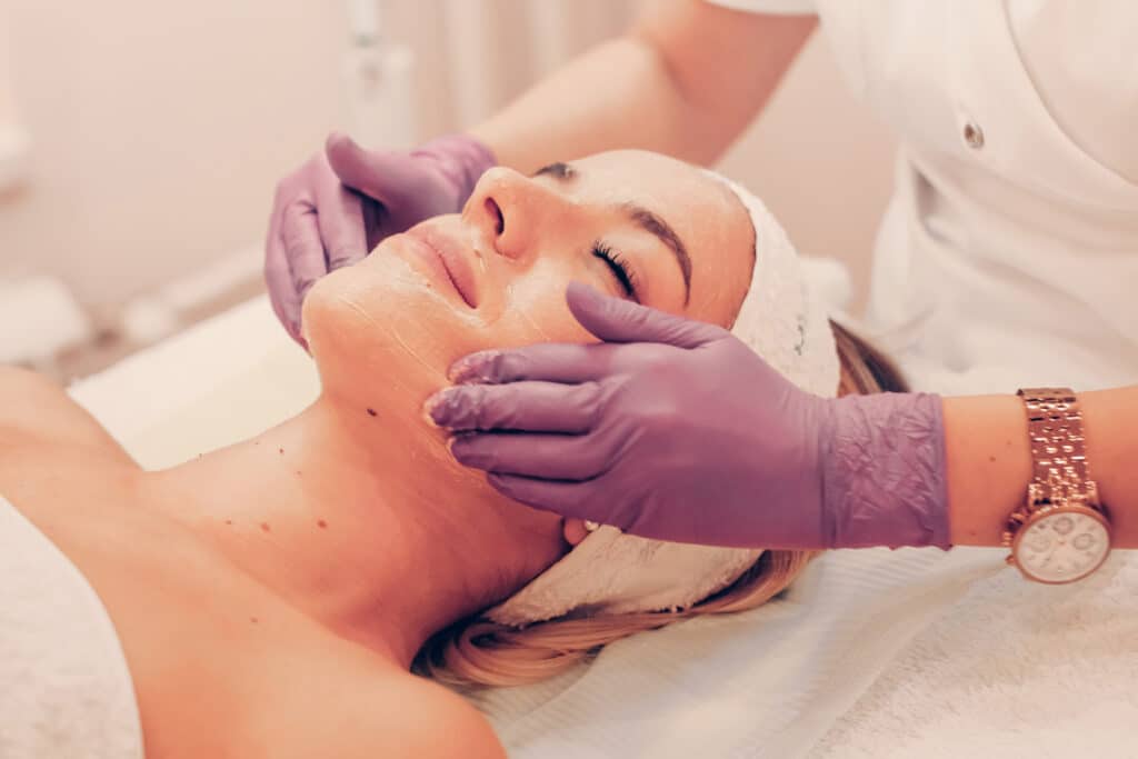 benefits of a chemical peel in chemical peel cosmetic treatments 5f32db9c9e96d